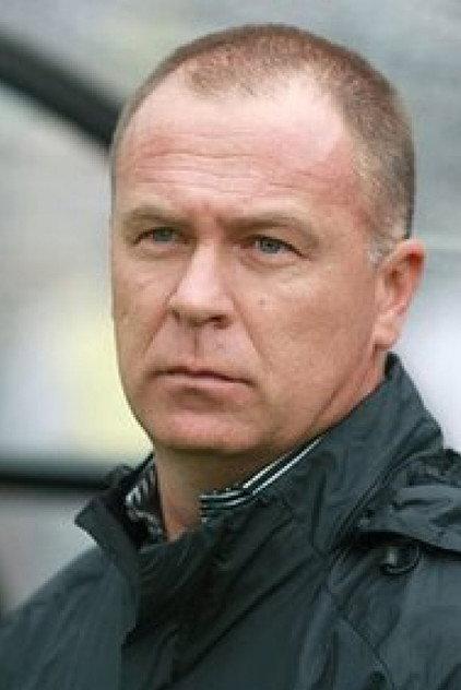 Mano Menezes - Actor Profile Photo