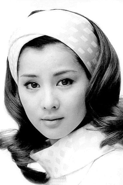 Sayuri Yoshinaga - Actor Profile Photo