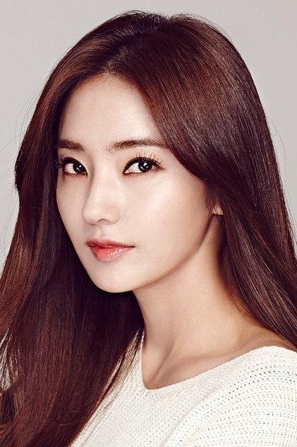 Han Chae-young - Actor Profile Photo