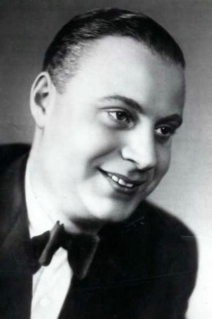 Aleksandr Menaker - Actor Profile Photo