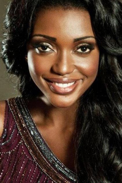 Lesliana Pereira - Actor Profile Photo