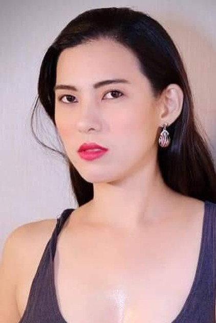 Mia Aquino - Actor Profile Photo