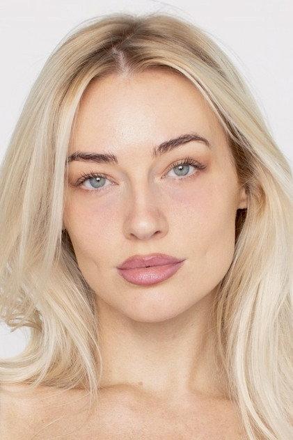 Savannah Vale - Actor Profile Photo