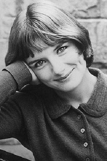 Kelly Jean Peters - Actor Profile Photo