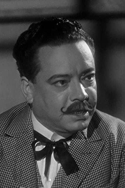 Ernesto Finance - Actor Profile Photo