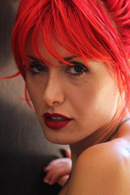 Alma Saraci - Actor Profile Photo