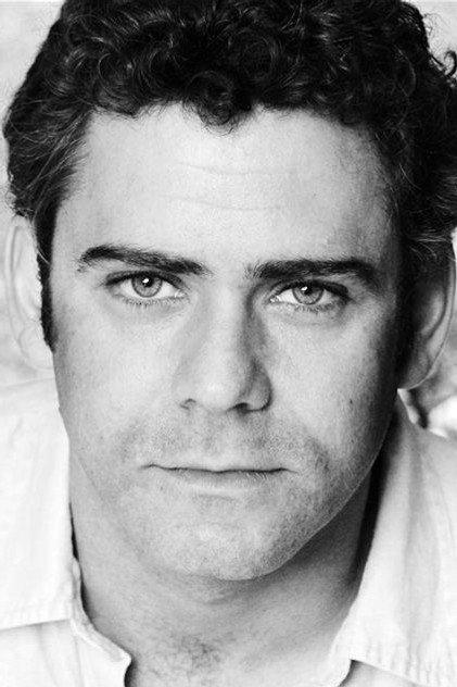 Daniel Ainsleigh - Actor Profile Photo