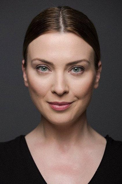 Arzu Yanardağ - Actor Profile Photo