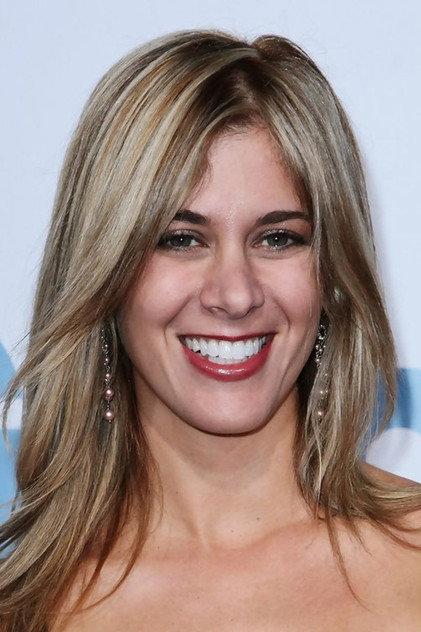 Annie Wood - Actor Profile Photo