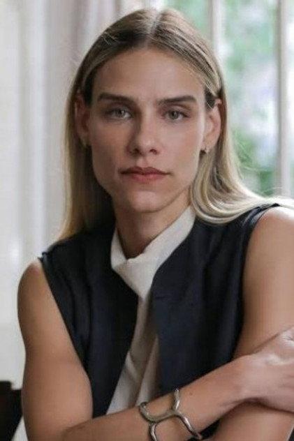 Isabelle Nassar - Actor Profile Photo