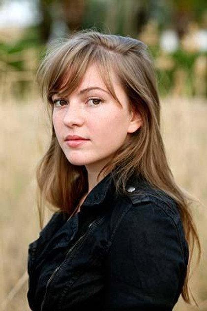 Luise Risch - Actor Profile Photo