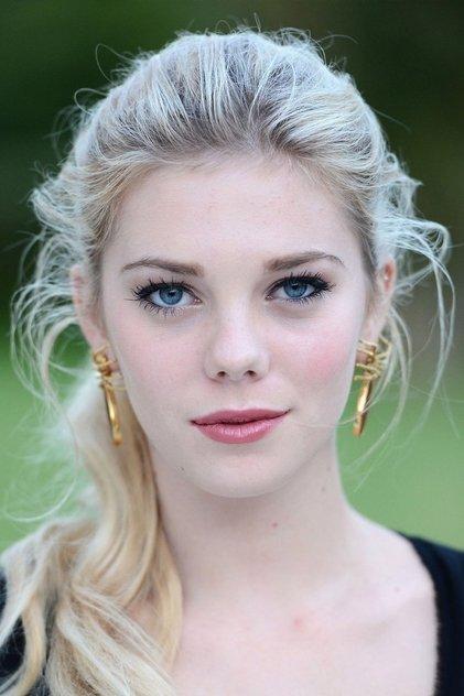 Claire Julien - Actor Profile Photo