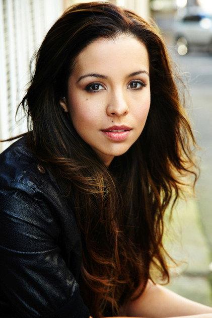 Kat Hoyos - Actor Profile Photo