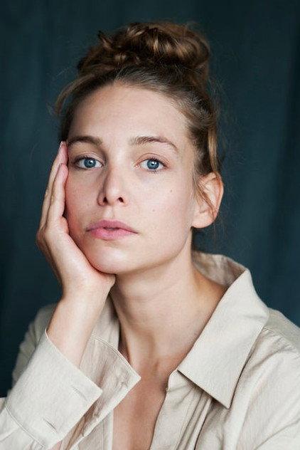 Sina Martens - Actor Profile Photo