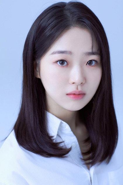 Kim Si-eun - Actor Profile Photo