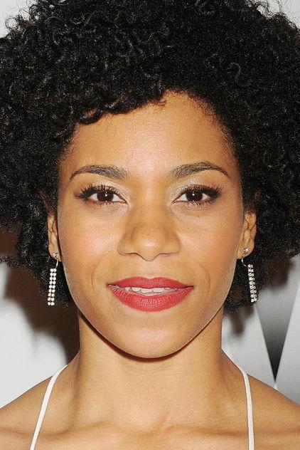 Kelly McCreary - Actor Profile Photo