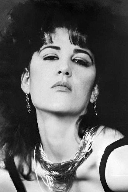Emma Quer - Actor Profile Photo
