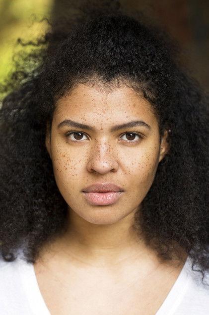 Jamie Marie Leary - Actor Profile Photo