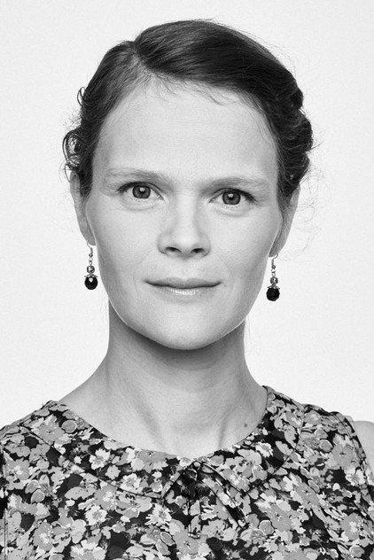 Eva Eensaar - Actor Profile Photo