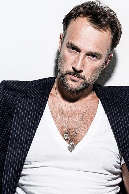 Carlos Leal - Actor Profile Photo