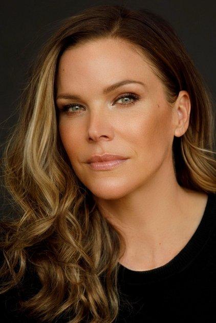 Karen Cliche - Actor Profile Photo