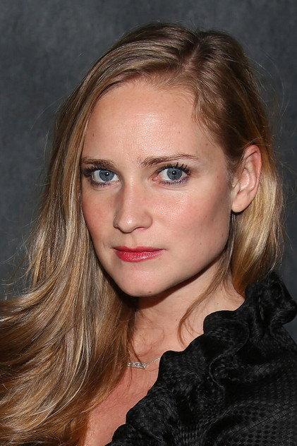 Juliette Gernez - Actor Profile Photo