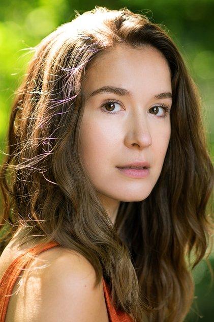 Elizabeth Dulau - Actor Profile Photo