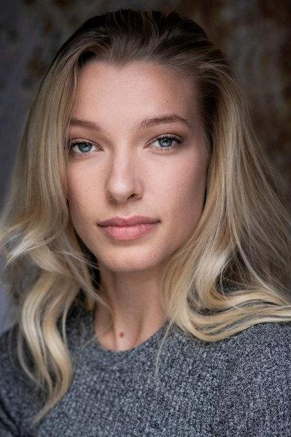 Phoebe McKellar - Actor Profile Photo