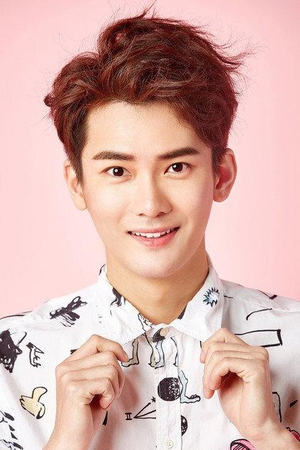 Dylan Xiong - Actor Profile Photo