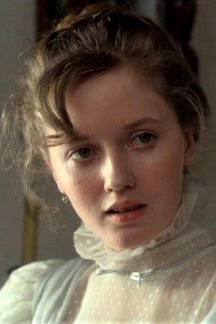 Marina Procopie - Actor Profile Photo