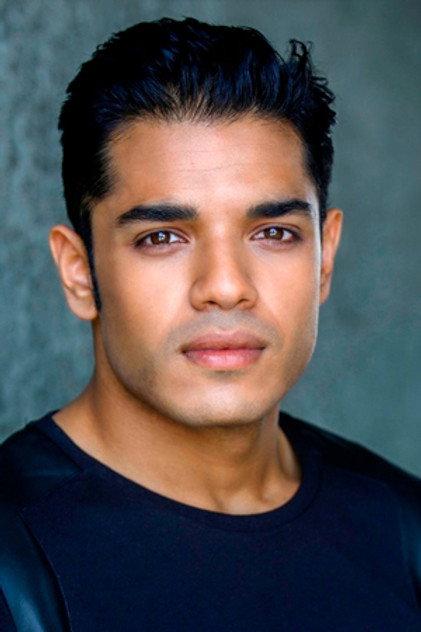 Warren Lee - Actor Profile Photo