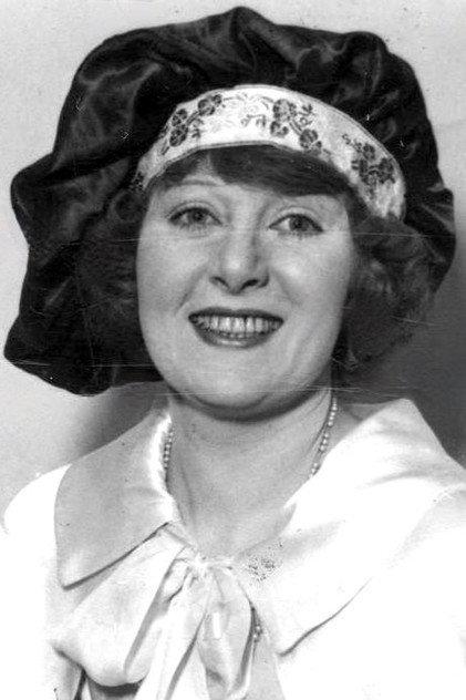 Alma Francis - Actor Profile Photo