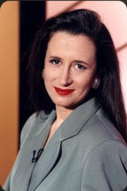 Elisenda Roca - Actor Profile Photo