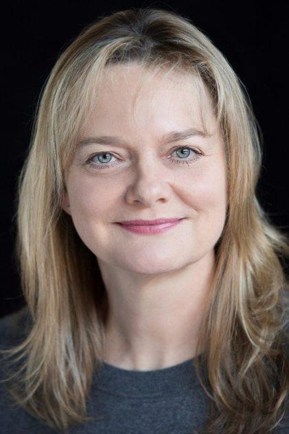 Sarah Woodward - Actor Profile Photo