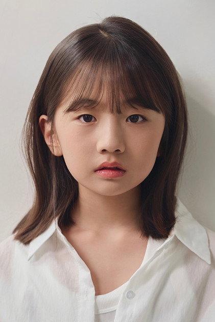 Lee Yoo-joo - Actor Profile Photo