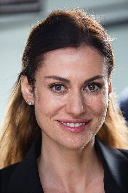 Anna Kovalchuk - Actor Profile Photo