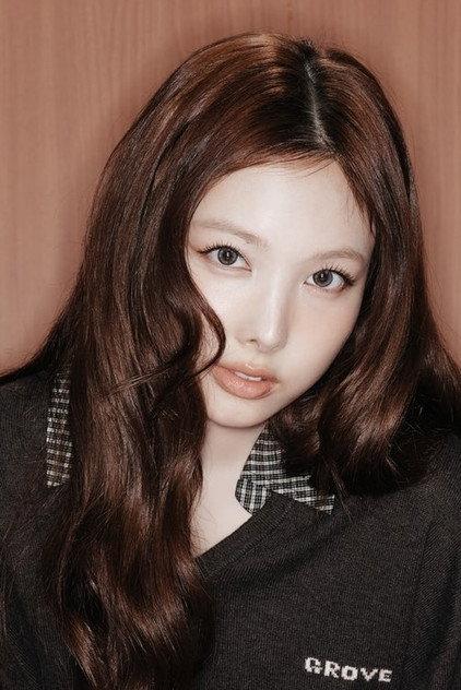 NAYEON - Actor Profile Photo