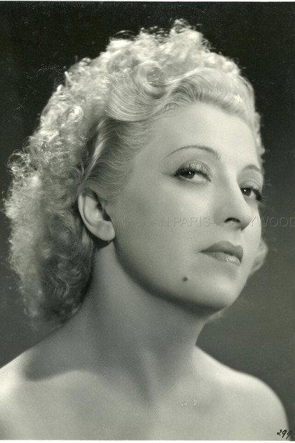 Andrée Guize - Actor Profile Photo