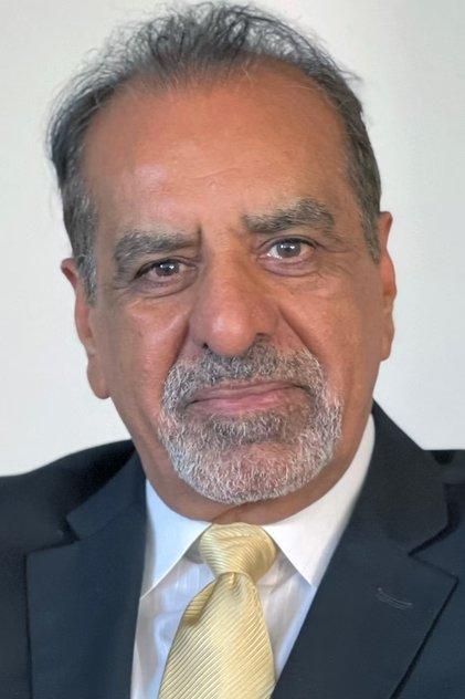 Kavi Raz - Actor Profile Photo