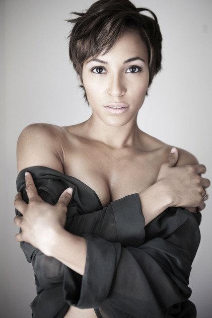 Courtney Lindsay - Actor Profile Photo