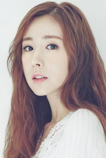 Kan Mi-youn - Actor Profile Photo