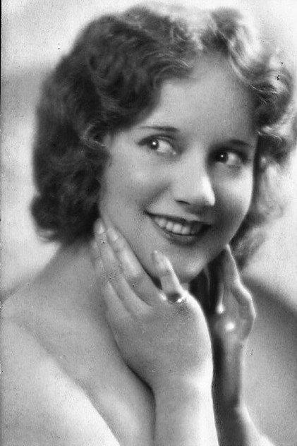 Ruth Dwyer - Actor Profile Photo