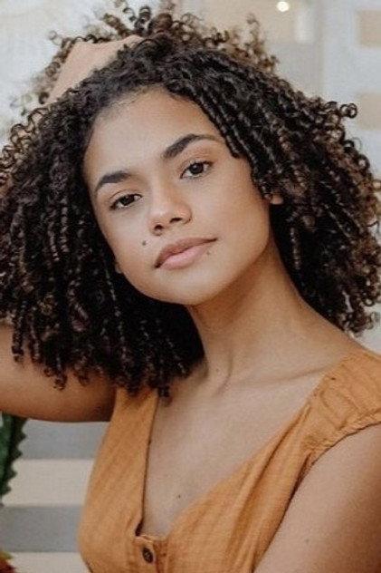 Alana Cabral - Actor Profile Photo