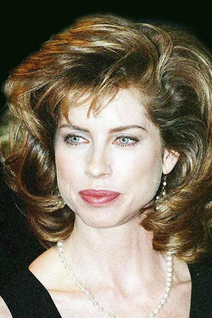 Julianne Phillips - Actor Profile Photo