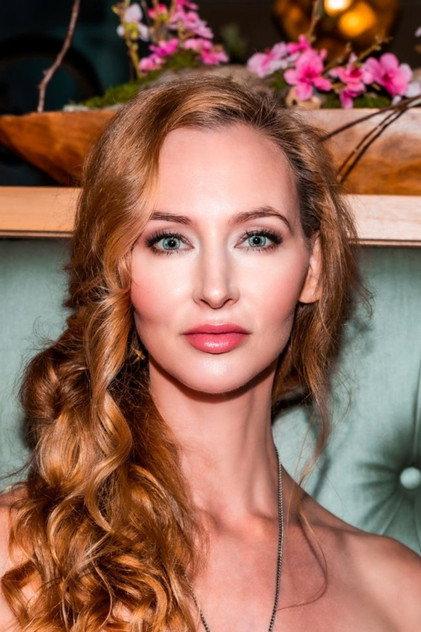 Aryn Elaine Cole - Actor Profile Photo