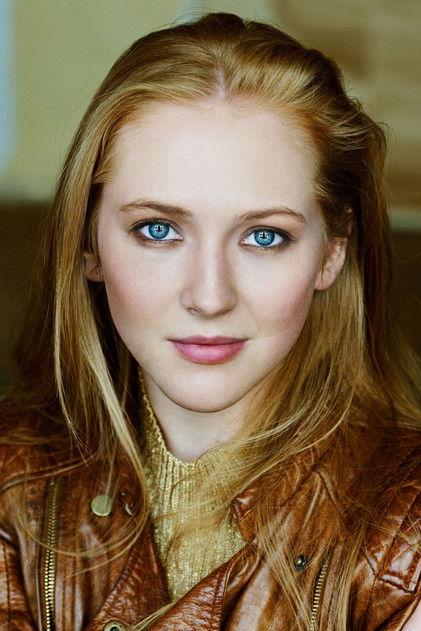 Gina Stiebitz - Actor Profile Photo