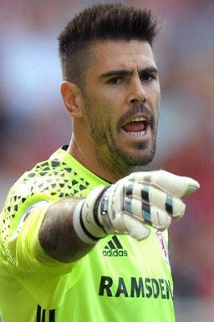 Víctor Valdés - Actor Profile Photo