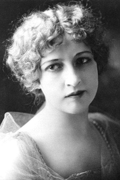 Marion Leonard - Actor Profile Photo