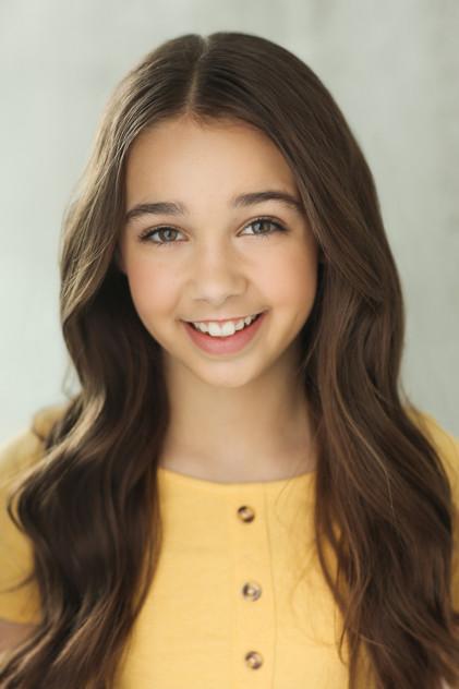 London Robertson - Actor Profile Photo