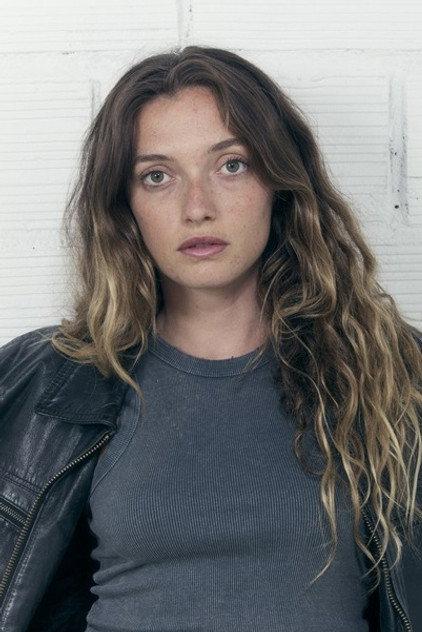 Lou Ladegaillerie - Actor Profile Photo